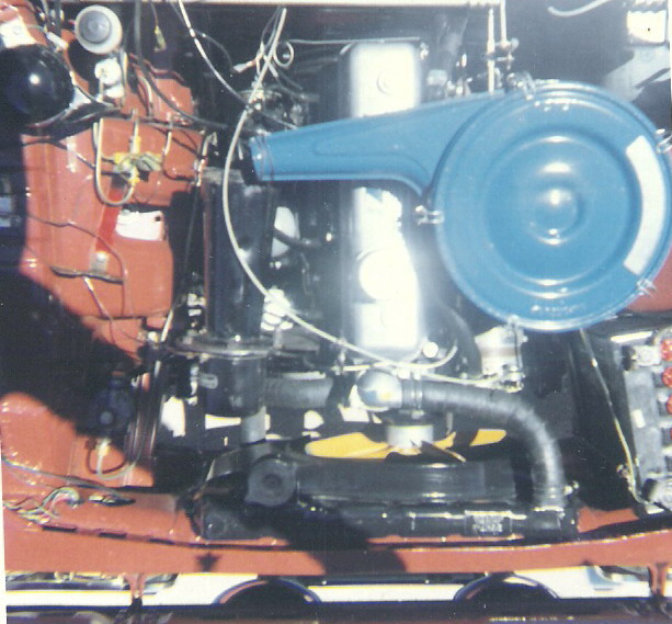 KJB '66 Bellett - 1967 Pic.of  engine bay 001.jpg