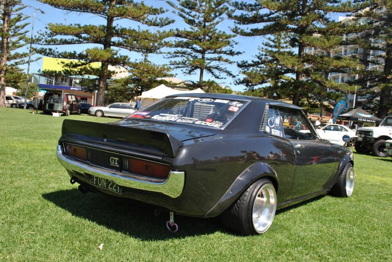 Toyota Celica with phat guards and carbon fibre everything - 02.JPG