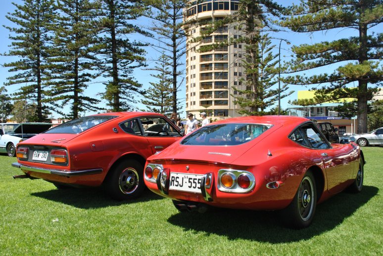 Toyota 2000GT with Datsun 240Z - 15.JPG