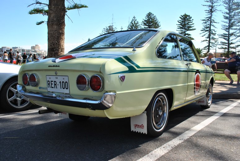 Mazda Familia rotary - R100-style - 02.JPG