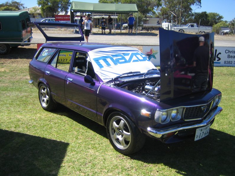 Mazda 808 wagon with Capella front, RX7 brakes, Skyline wheels and monster motor - 01.JPG