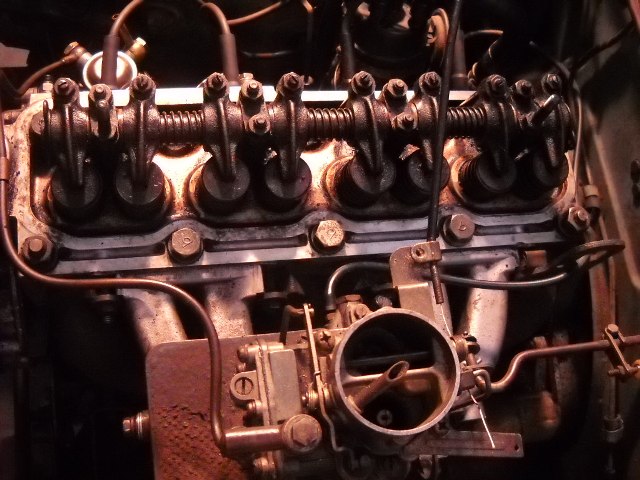 Bellett Engine 032.jpg