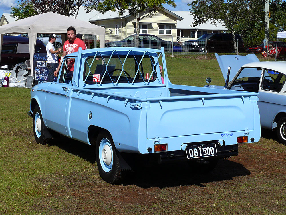 Mazda B1500 - 1964 ute.jpg