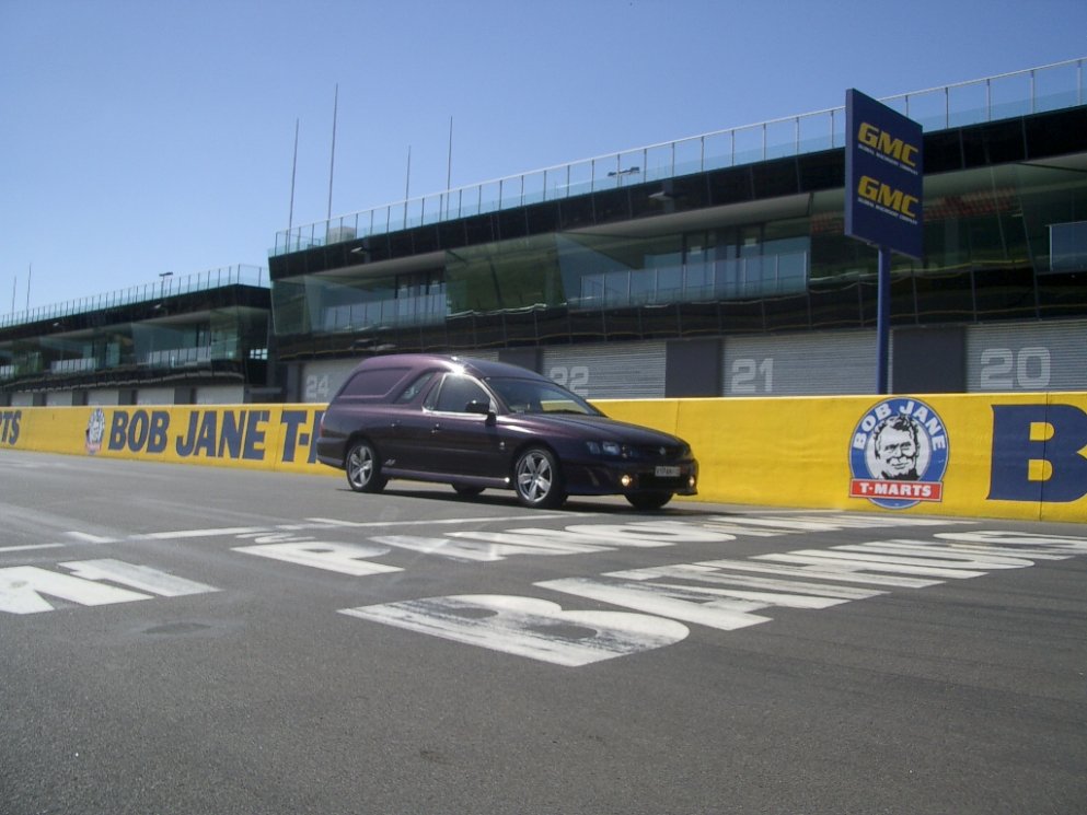 011 - Sandman at Bathurst.JPG