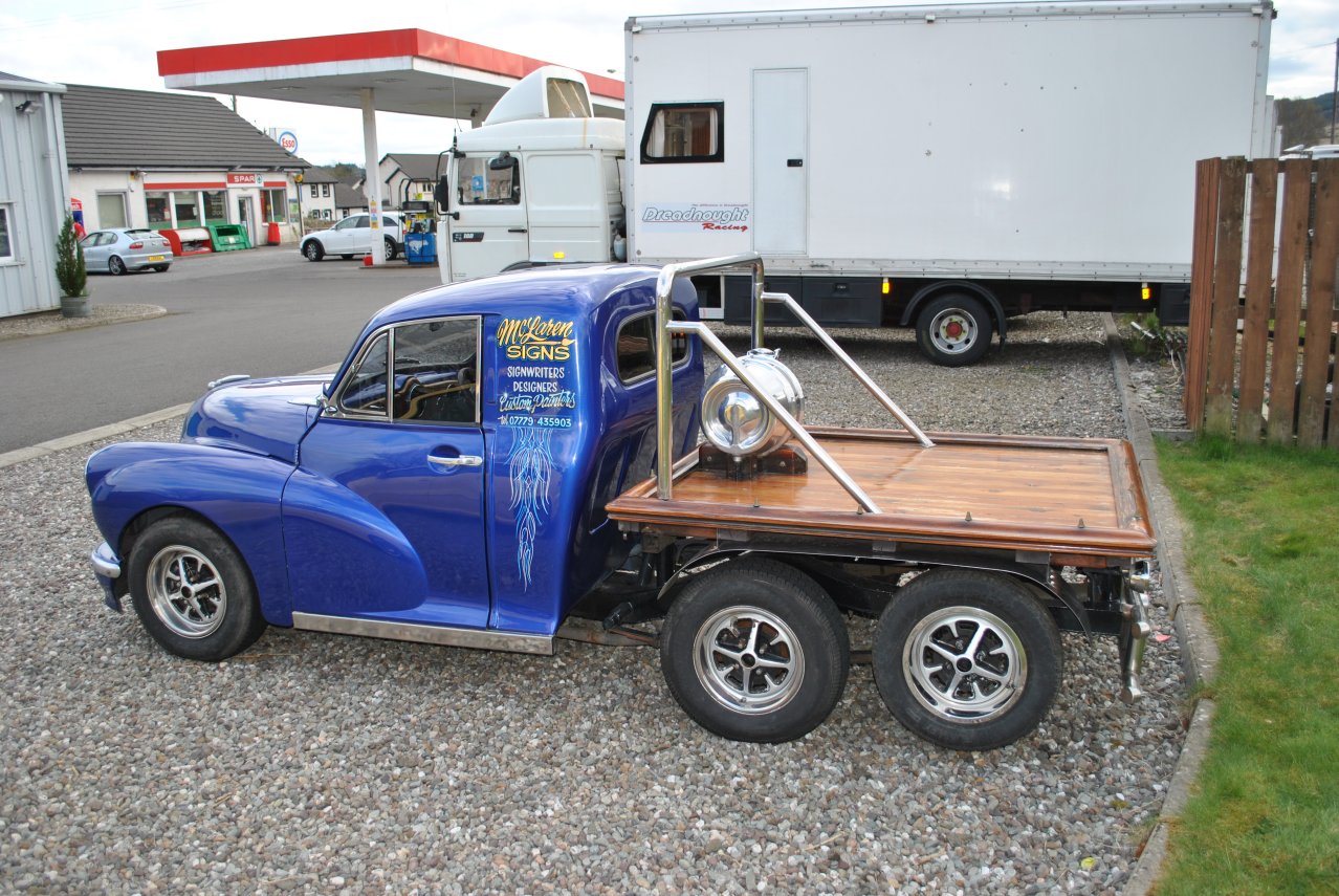 42 - drive to Edinburgh - Callendar - Morris Minor 6-wheel ute.JPG