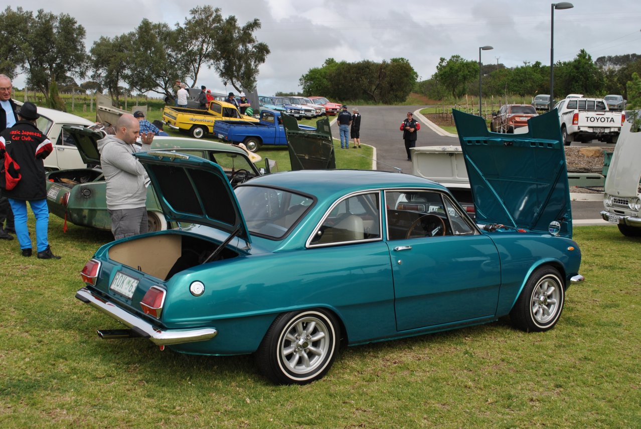 094 - Adam judging Russell O'Keefe's Bellett GT.JPG