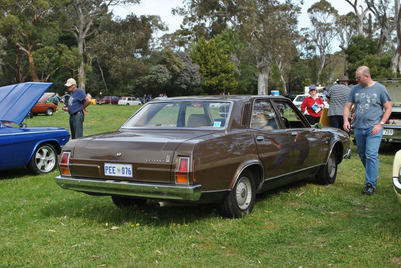 Leyland P76 - 02.JPG