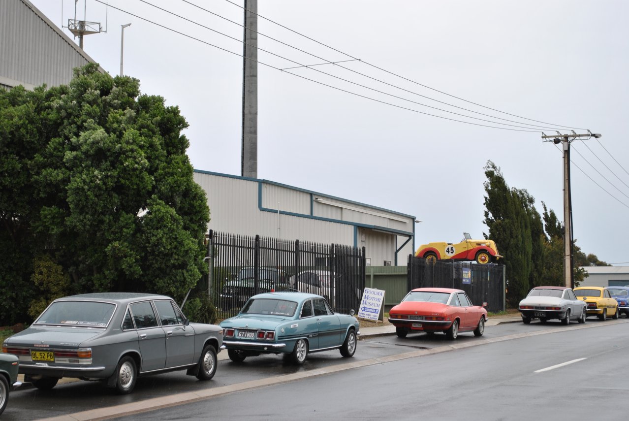 17 - Goolwa Motor Museum - Belletts, Florians and 117s.JPG