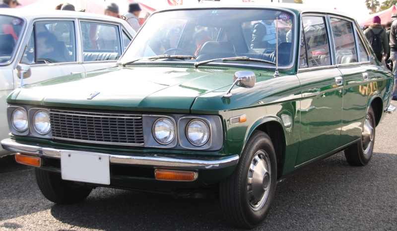 car-isuzu-florian-1800-06.jpg