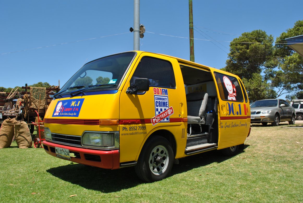 Holden Shuttle - 04.JPG