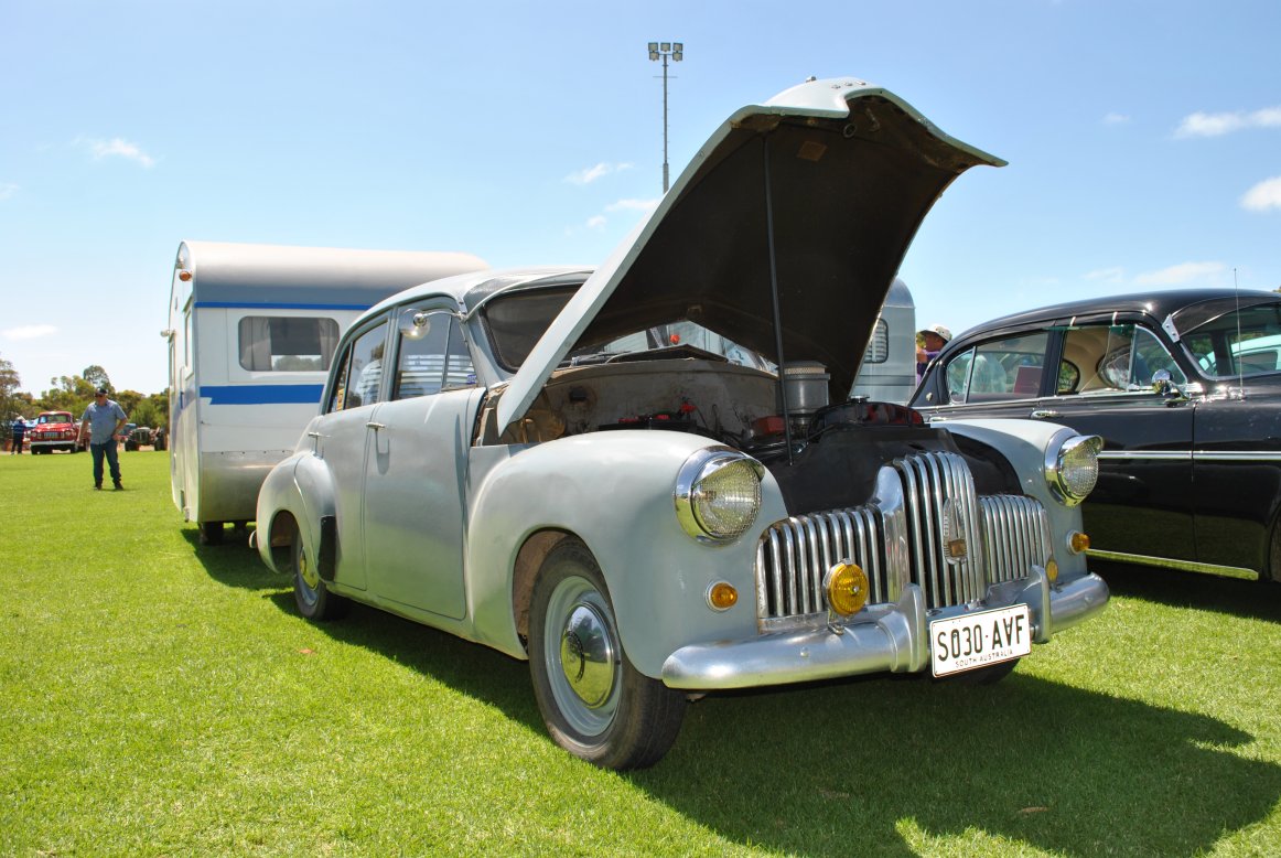 Holden FX sedan with caravan - 01.JPG