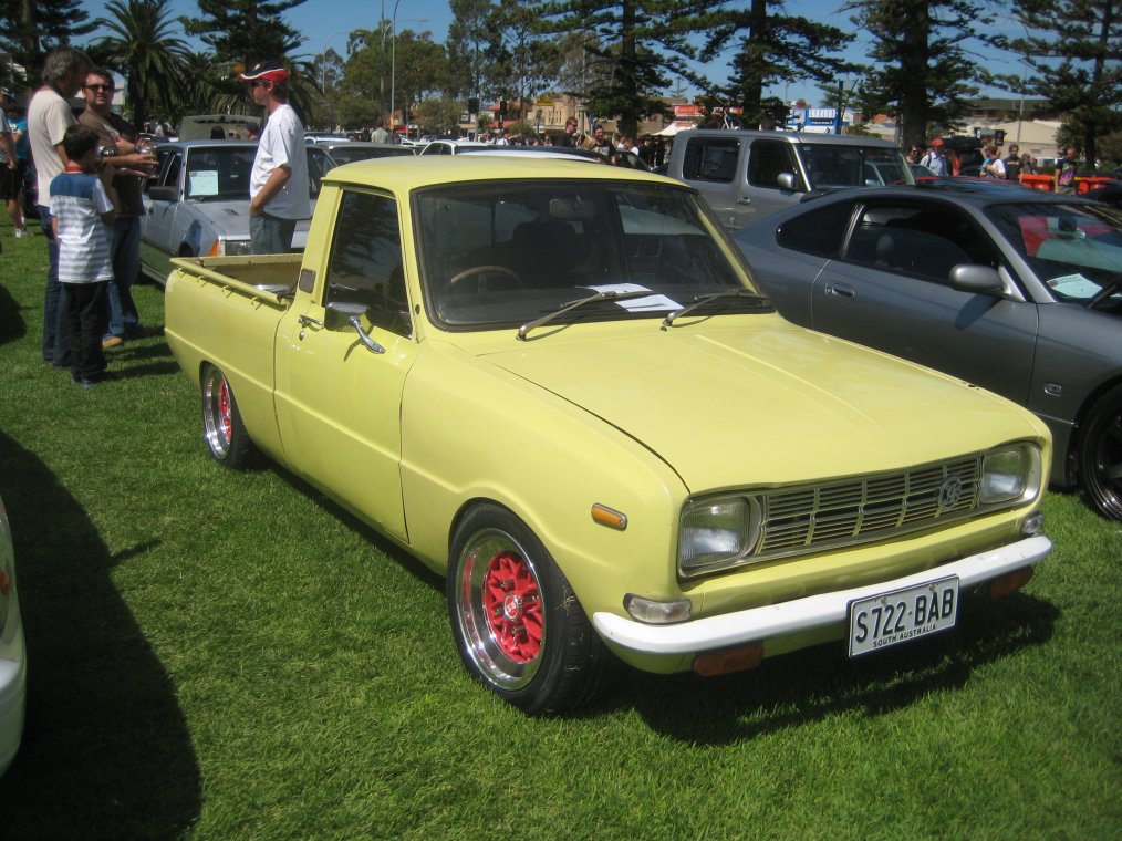 Mazda FA2 1000 ute - 04.JPG