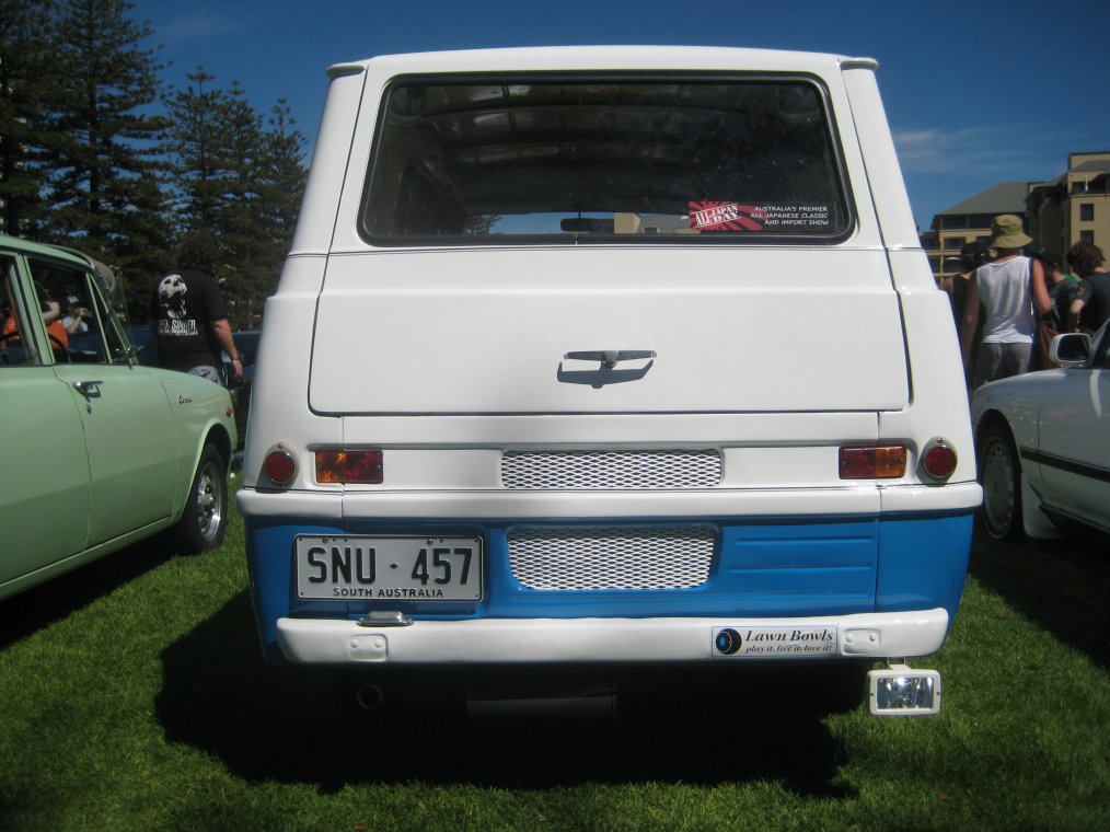 Mazda Bongo 1000 - 03.JPG