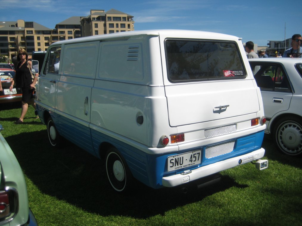 Mazda Bongo 1000 - 02.JPG