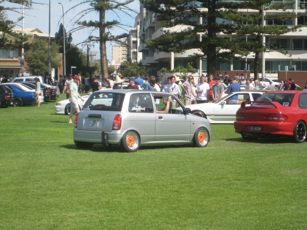 Daihatsu L700 Cuore with stance - 03.JPG