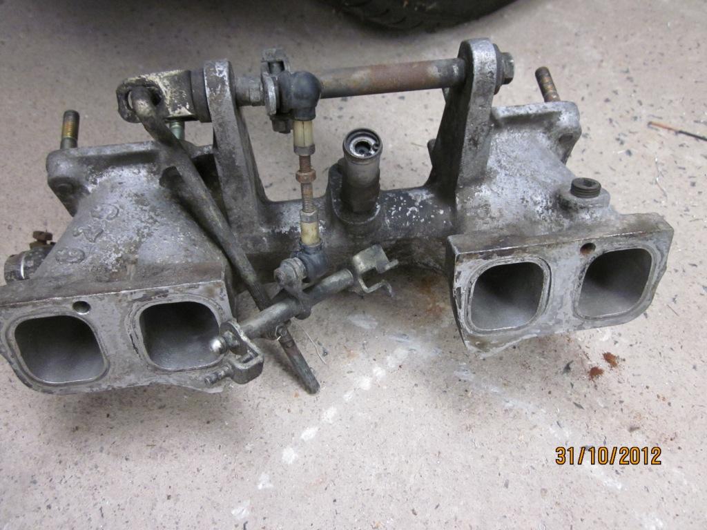 1800cc_OHC_Carb-manifold.jpg