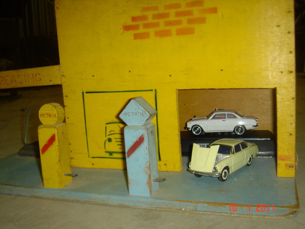 Bellett Garage 2 011 1.jpg