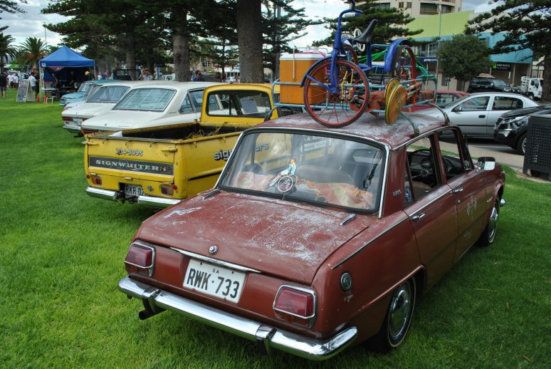 03 - Isuzu display - Belletts, Wasp, Florians and RatBellett.JPG