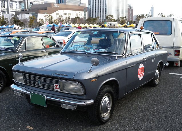 1967 Isuzu Florian - JCCA New Year Meeting - 2012.jpg