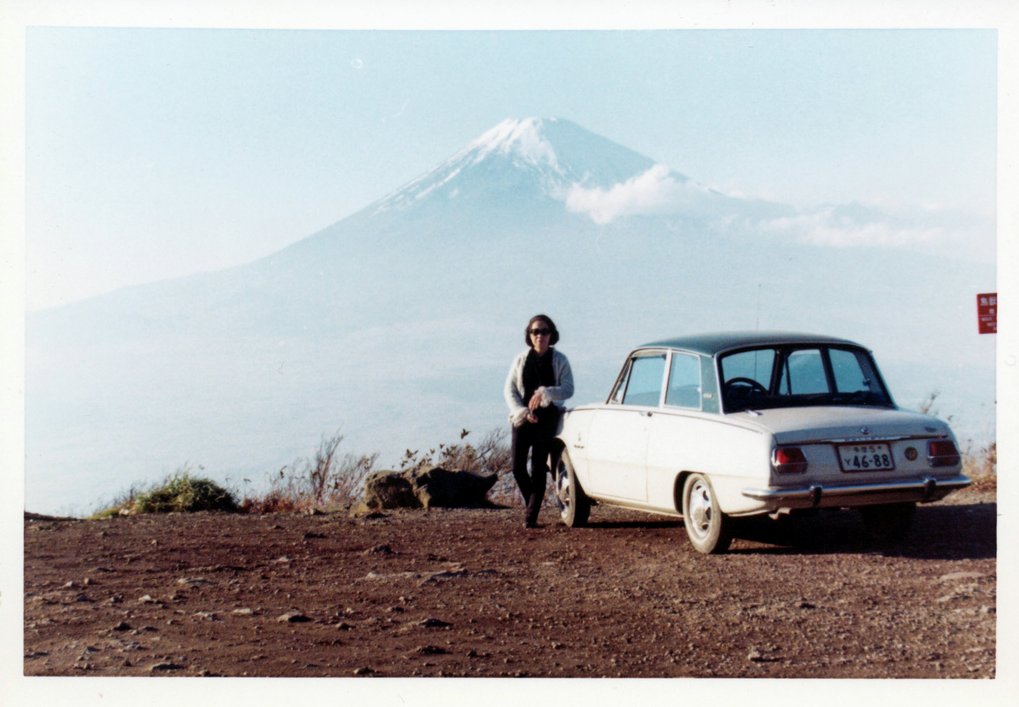 Isuzu Bellett 2-door - Japan - from Flickr - Aunt Eiko with Mount Fuji.jpg